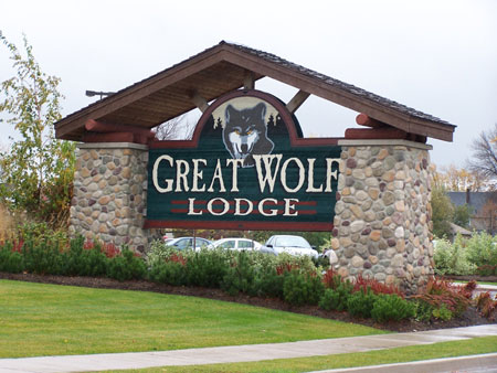 great+wolf+lodge+sign